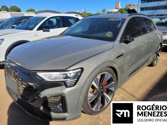 AUDI Q8 E-TRON 23/24